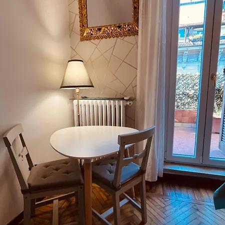 Con Terrazzo Lägenhet Milano